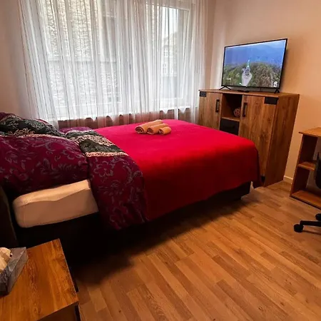 In Апартаменты *